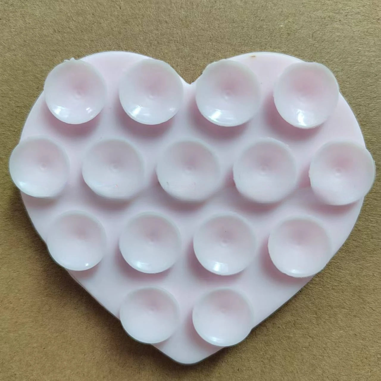 Heart Shaped Double-sided Silicone Suction Cup Phone Sticker Self-adhesive Anti Slip Suction Phone Support Bracket Suction Cup